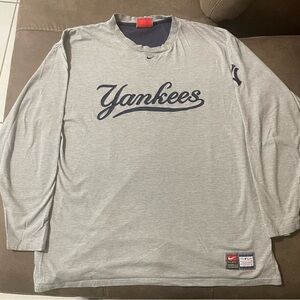New York Yankees Nike Center Swoosh XL Long Sleeve Men Light Gray MLB